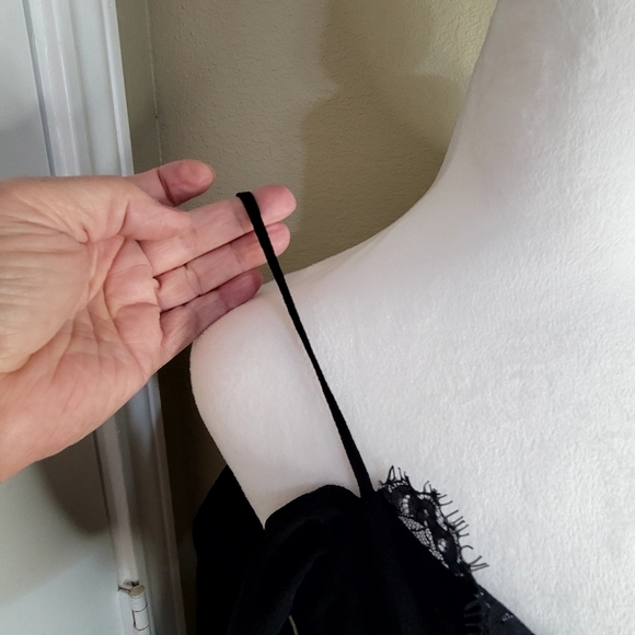 Wayf, Black Dress Lace Trim with V Neck Mini, Size Medium - Picture 4 of 13